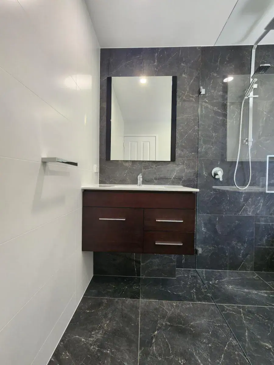 Contemporary bathroom renovation in Carseldine