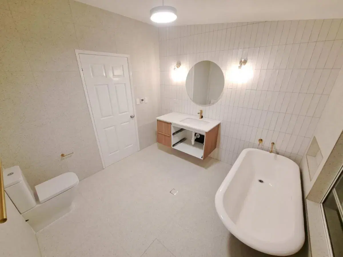 Completed bathroom renovation in Brisbane — project image 180