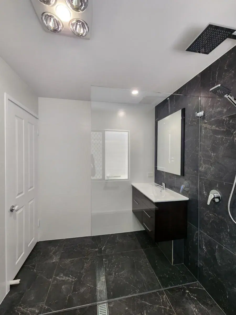 Contemporary bathroom renovation in Carseldine