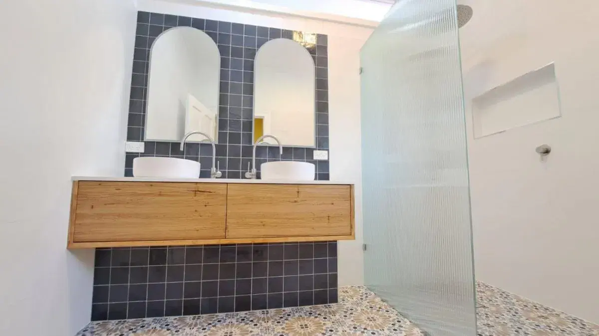 Completed compact ensuite renovation in Brisbane