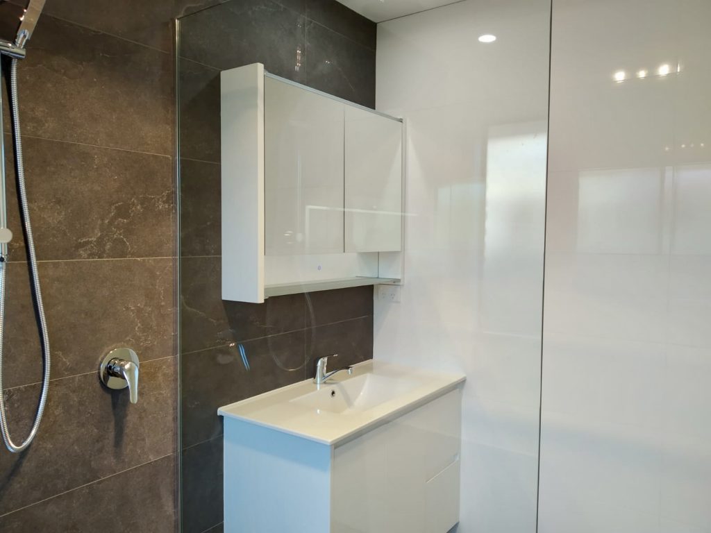 newly renovated bathroom in Brisbane with shaving cabinet